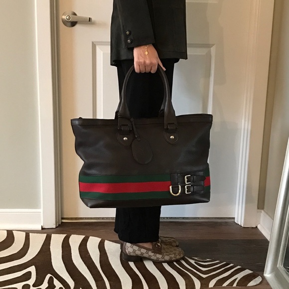 Gucci Handbags - Gucci luggage overnight weekender! Leather! Rare!